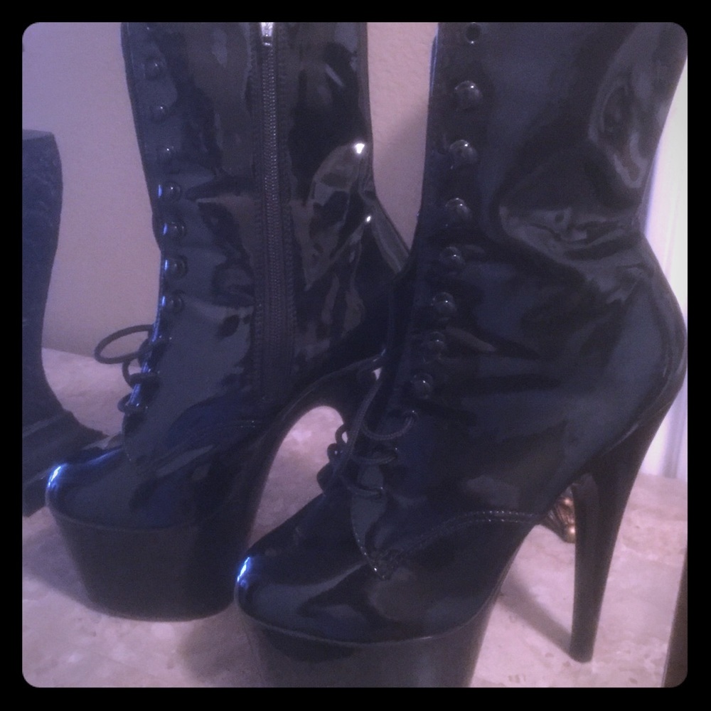Pleaser Black Ankle High Booties